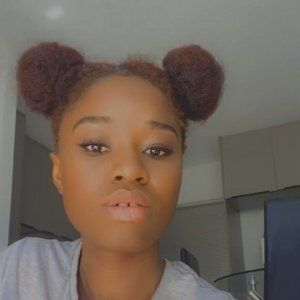 Meet your Posher, Mags